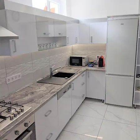 Marica Balatonfenyves